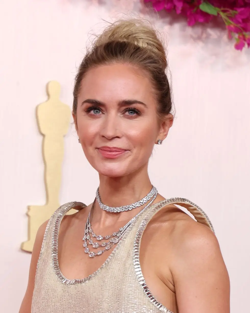 hollywood, california march 10 emily blunt attends the 96th annual academy awards on march 10, 2024 in hollywood, california photo by kevin mazurgetty images