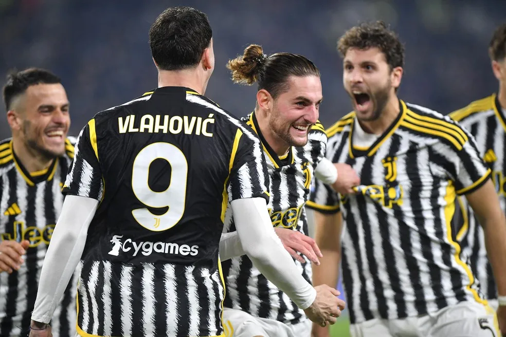 Juventus, de Vlahovic, Rabiot e Locatelli, estará no Mundial de Clubes de 2025 da Fifa — Foto: REUTERS/Massimo Pinca