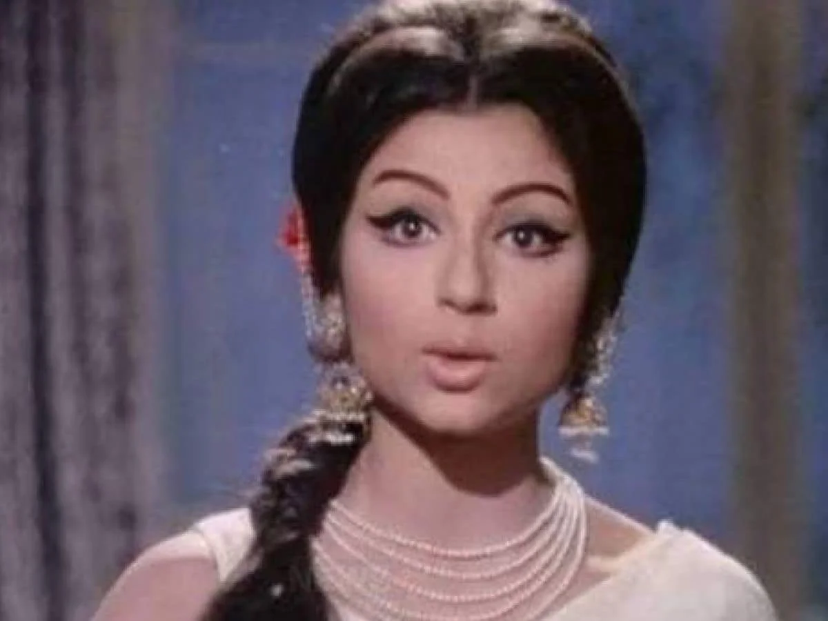 Sharmila tagore mansoor ali khan pataudi love story, sharmila tagore love story with mansoor ali khan pataudi, sharmila tagore changed religion, did sharmila tagore change religion for marriage, sharmila tagore converted religion for marriage with mansoor ali khan pataudi, is sharmila tagore muslim, Mansoor ali khan, mansoor ali khan pataudi, indian cricket team captain mansoor ali khan, mansoor ali khan pataudi wife, mansoor ali khan pataudi team india, sharmila tagore unknown facts, sharmila tagore life story, sharmila tagore lesser known facts, sharmila tagore age, sharmila tagore net worth, sharmila tagore children