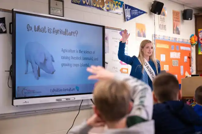 The Expedition Agriculture program shares more about Wisconsin specialty crops production with students across Wisconsin.