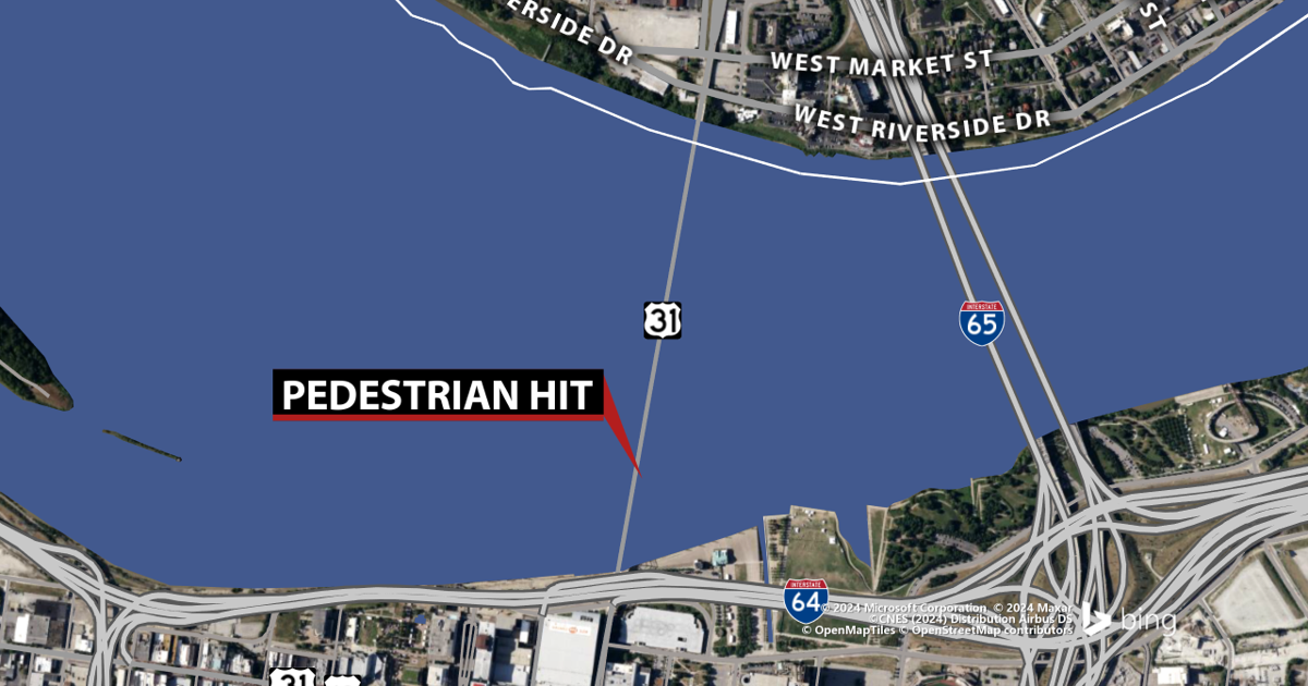 Northbound lanes of Second Street Bridge closed after pedestrian hit by car