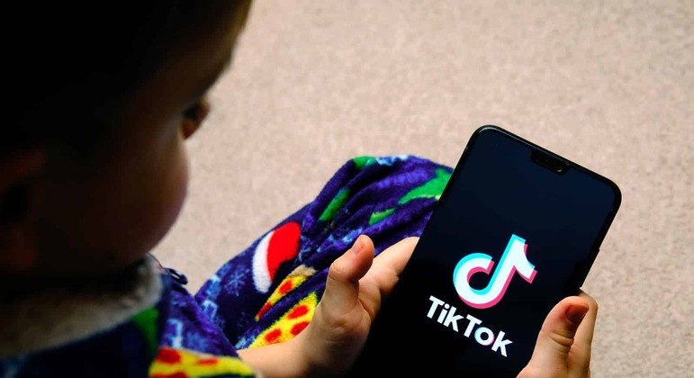 Impacto das Demissões no TikTok: Riscos Profissionais e Jurídicos