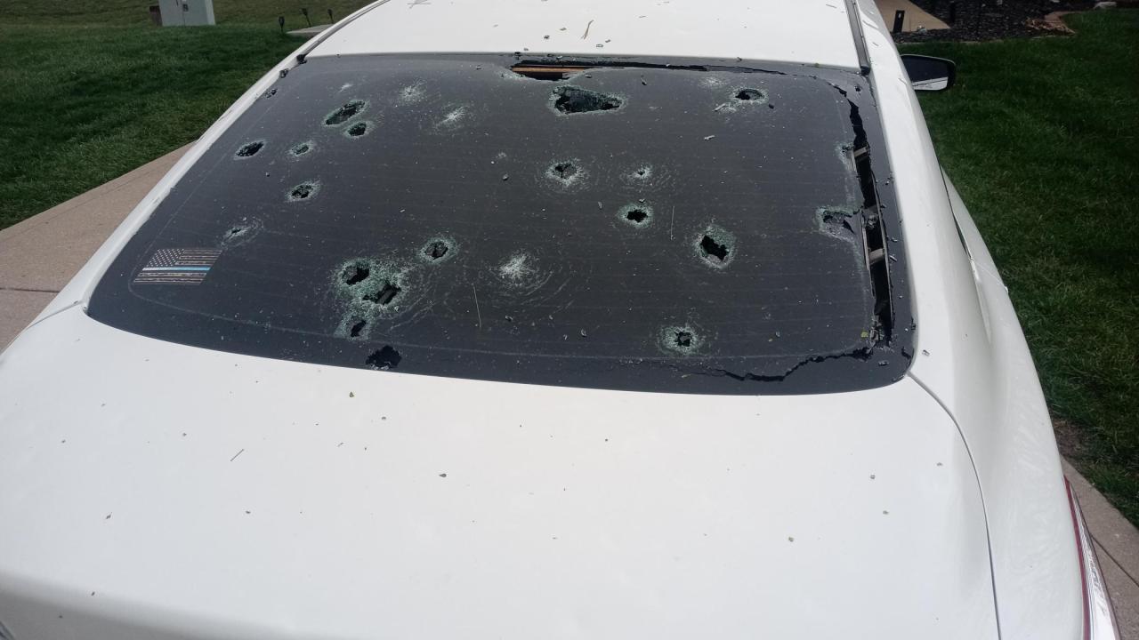 Heavy hail smashes car windows in O’Fallon, Missouri