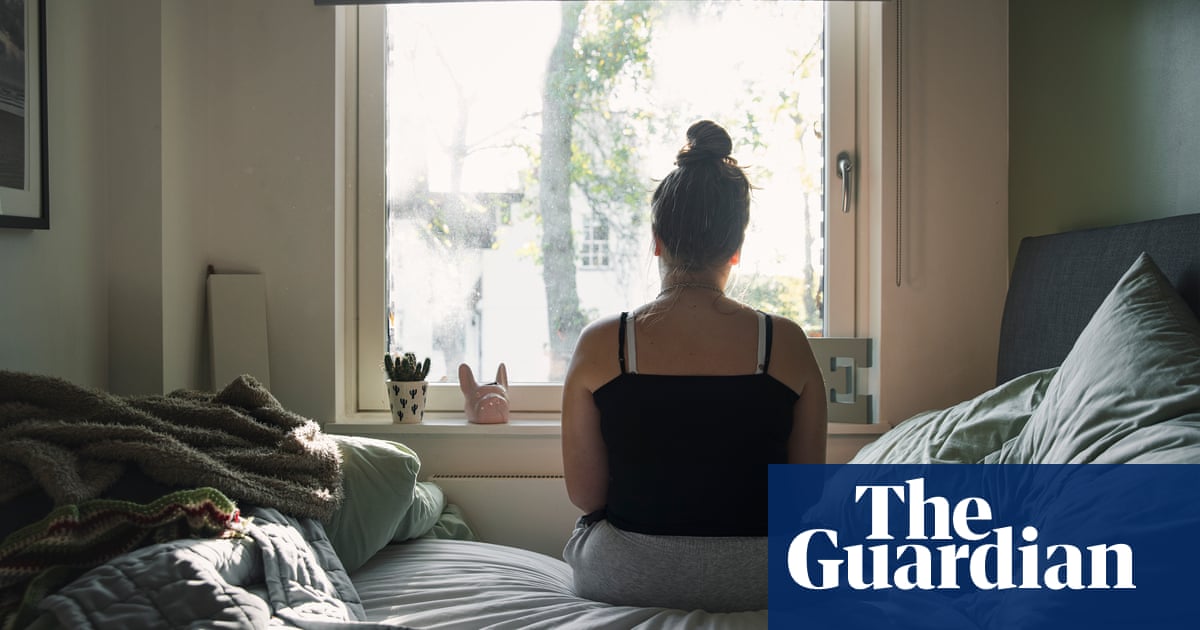 20,000 people off work in the UK every month for mental ill health