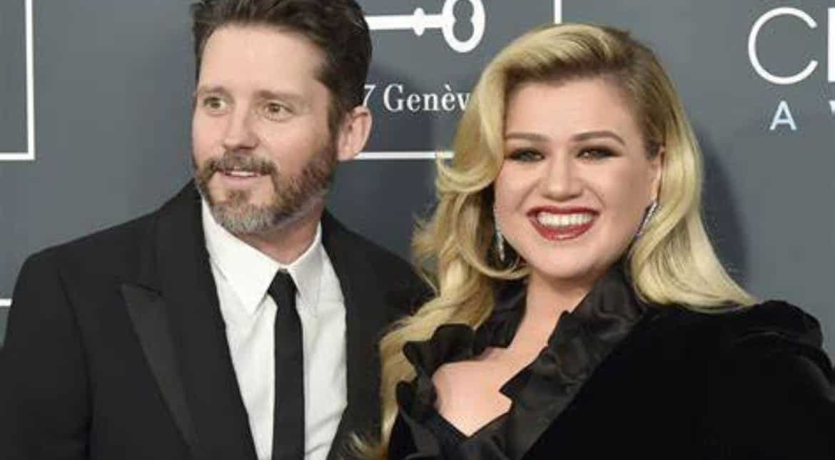 Kelly Clarkson once again sues ex-husband Brandon Blackstock over unpaid dues