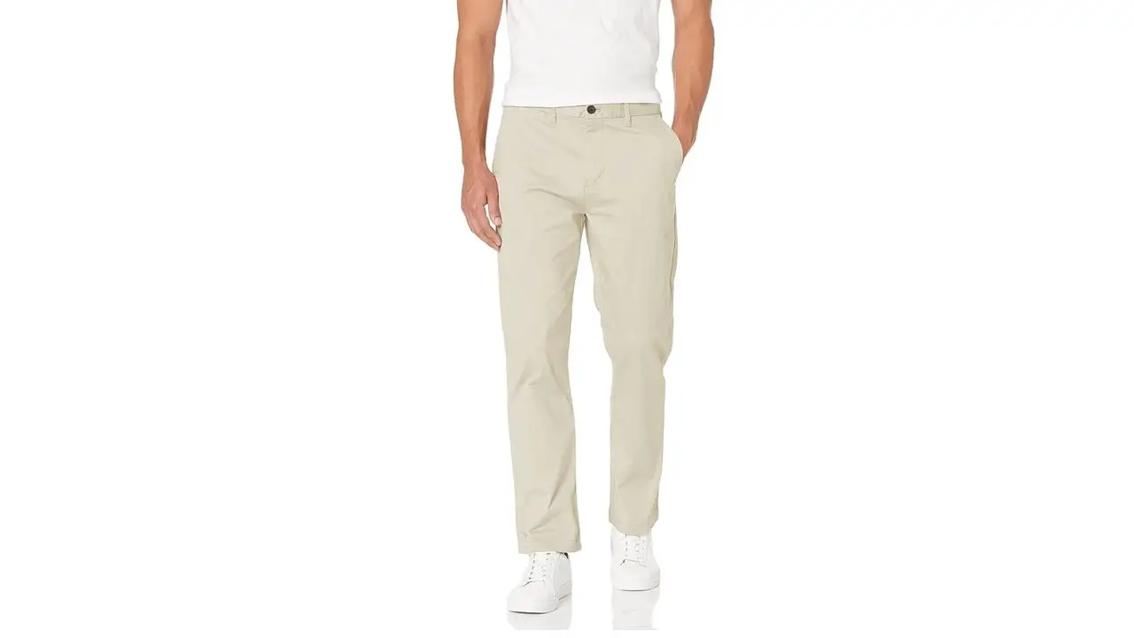 Tommy Hilfiger Men's Comfort Stretch Cotton Chino Pants in Regular Fit.jpeg