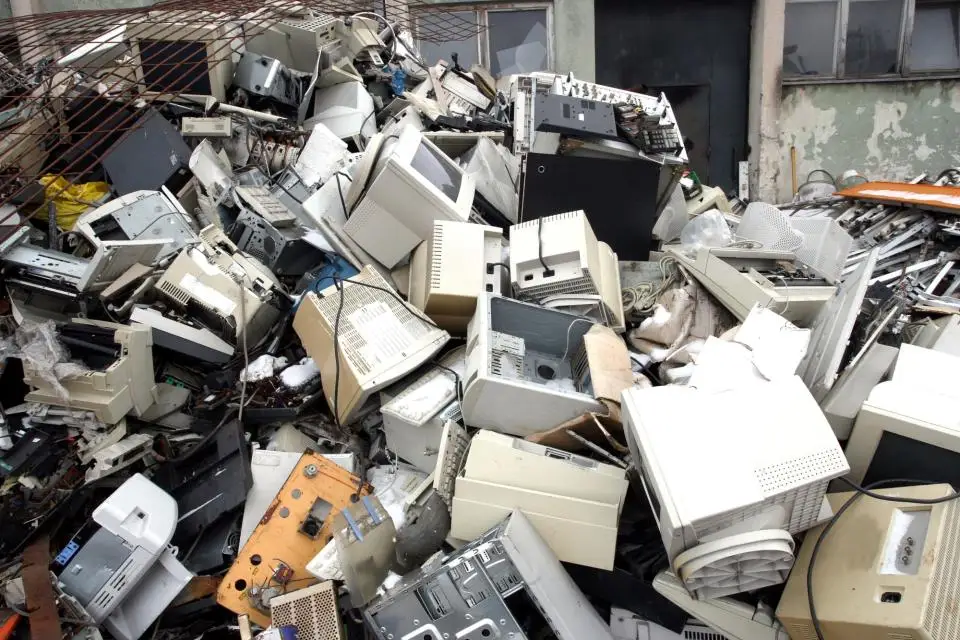 computer parts for electronic recycling