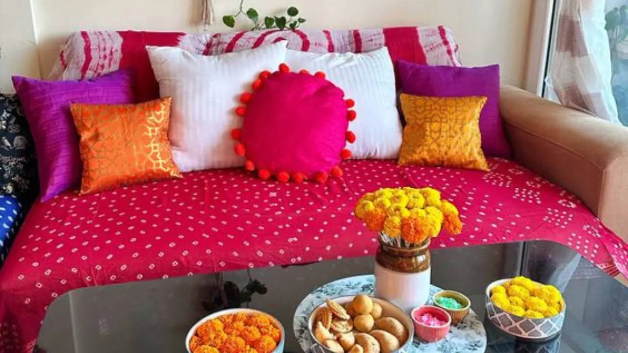 Holi 2024: 8 Colourful Ways To Decorate Your Home For Holi