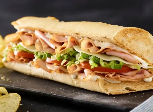 quiznos turkey, ranch, and swiss sub