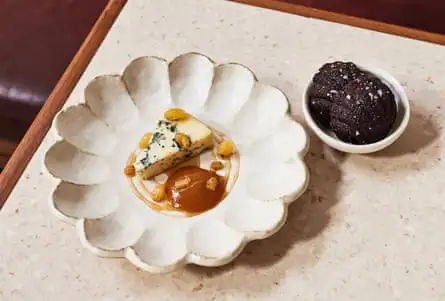 ‘A novel combination’: Pearly Queen’s ginger cake with Cashel Blue cheese and golden raisins.