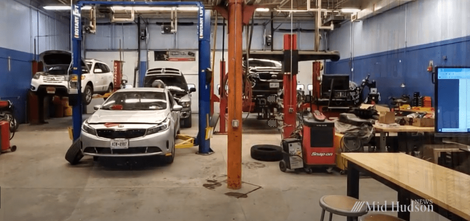 Sullivan to offer free automotive tech training (VIDEO)