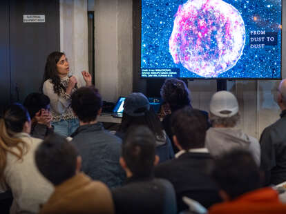 Grab a Beer with NASA Scientists at This Astronomy Meetup in LA