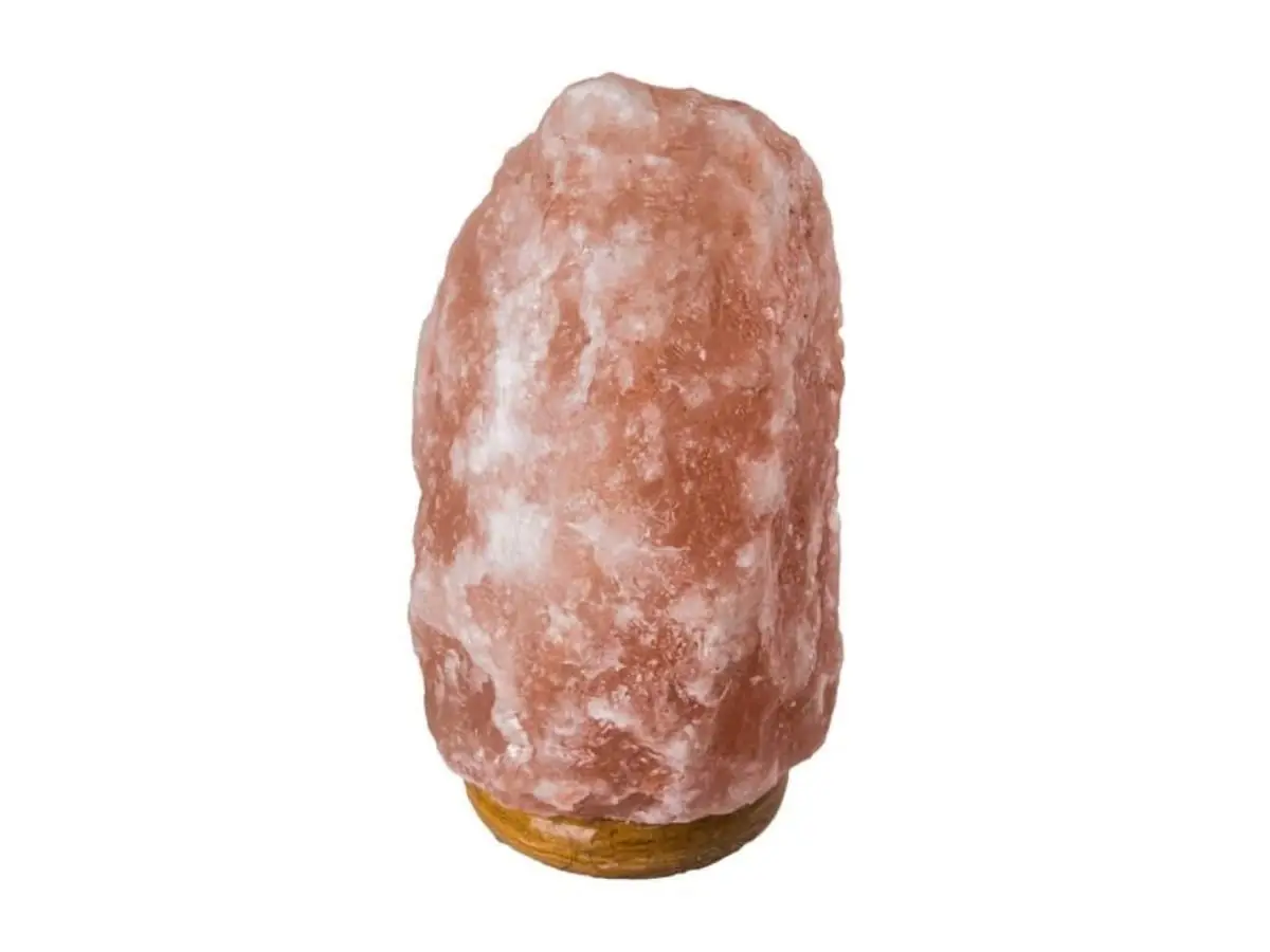 Himalayan salt lamp (Image via Bed Bath and Beyond)