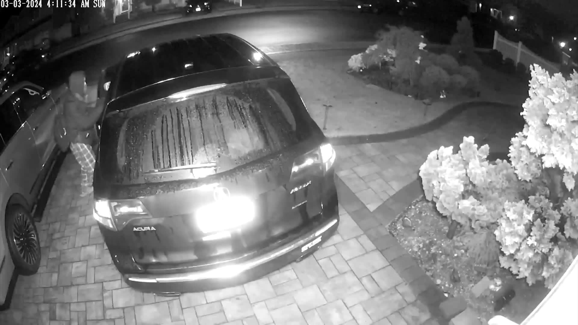 Police: Money, keys stolen from inside parked car in Massapequa Park driveway