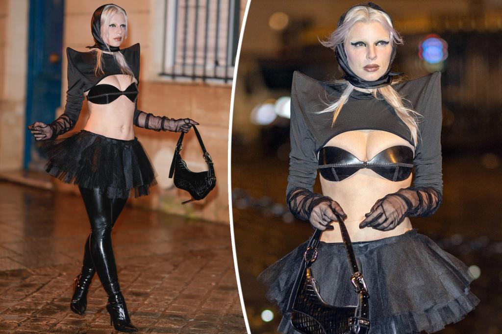 Julia Fox goes full ‘Black Swan’ in tutu and leather bra during Paris…