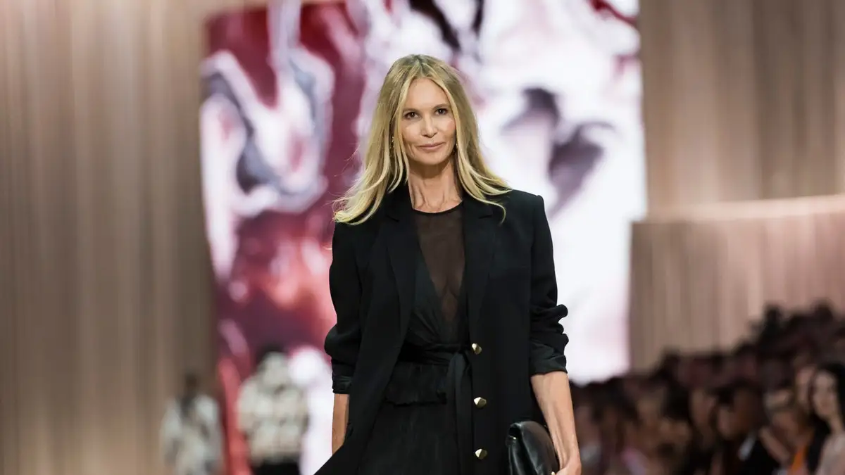 Elle MacPherson on the runway