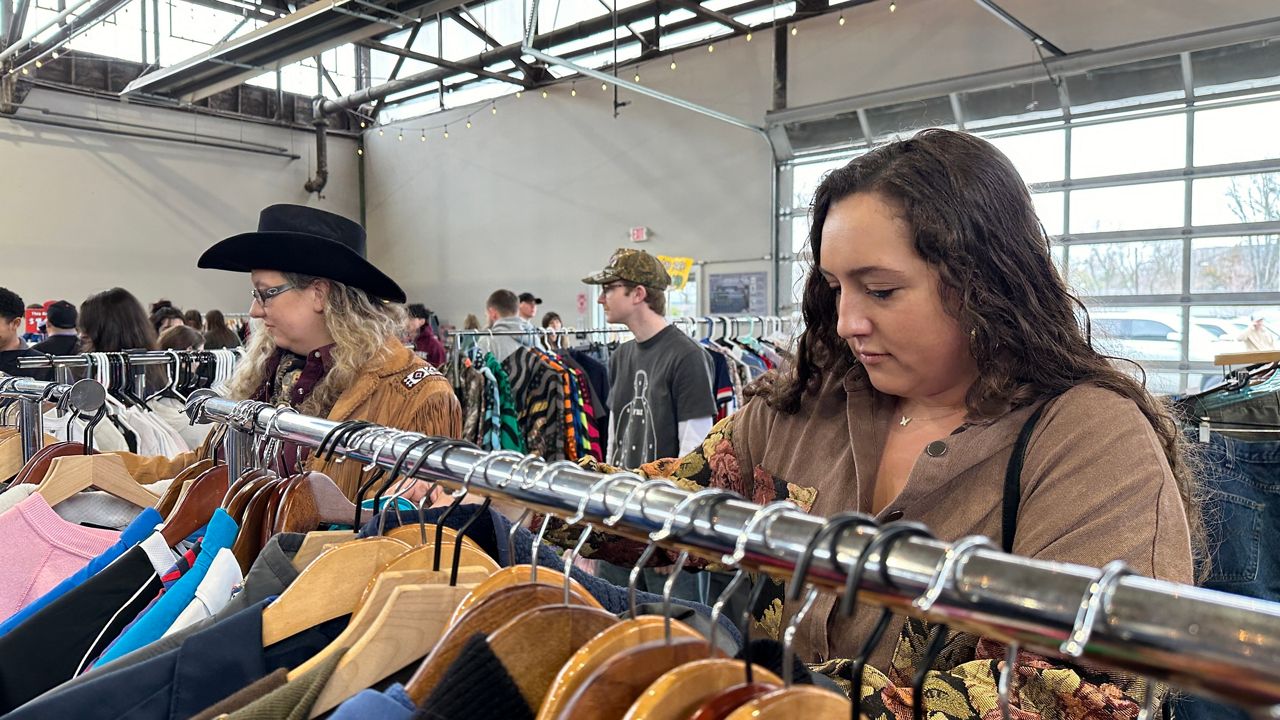 Kentucky Vintage Festival vendor discusses sustainable fashion