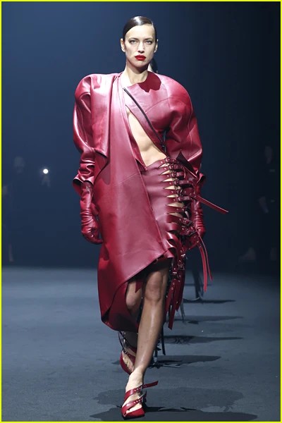 Irina Shayk walking in the Mugler fashion show