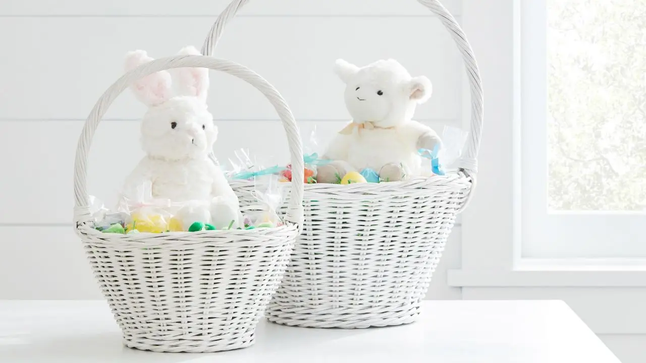 Pottery Barn Kids White Sabrina Easter Baskets cnnu.jpg