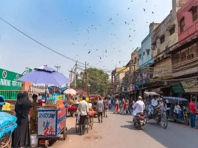 कल्लन स्वीट्स में क्या मिलता है 