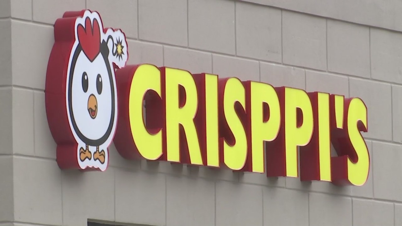 Crisppi’s restaurant facing backlash after manager criticizes Huntington community