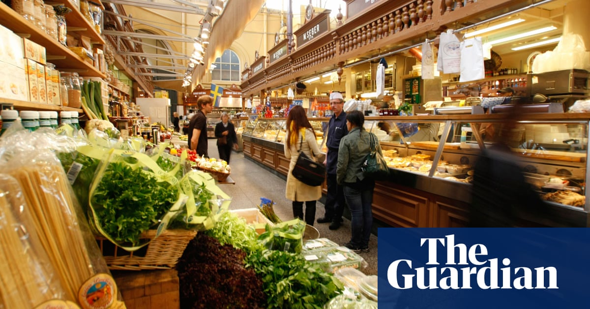 Food inflation in world’s rich nations falls to pre-Ukraine war levels