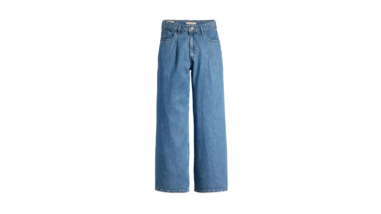 Levi’s Baggy Dad Wide Leg Women's Jeans in medium wash.