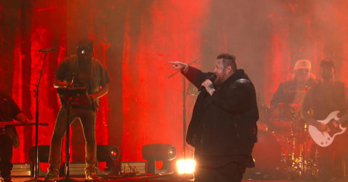 Jelly Roll wins big, Toby Keith gets tribute at CMT Music Awards