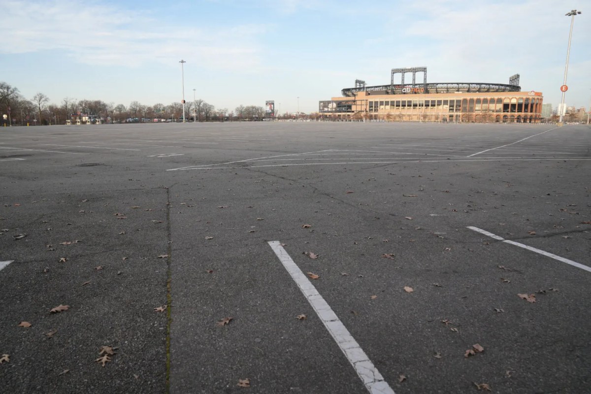 Contrasting poll results on Queens’ support for Metropolitan Park Casino and Entertainment Complex