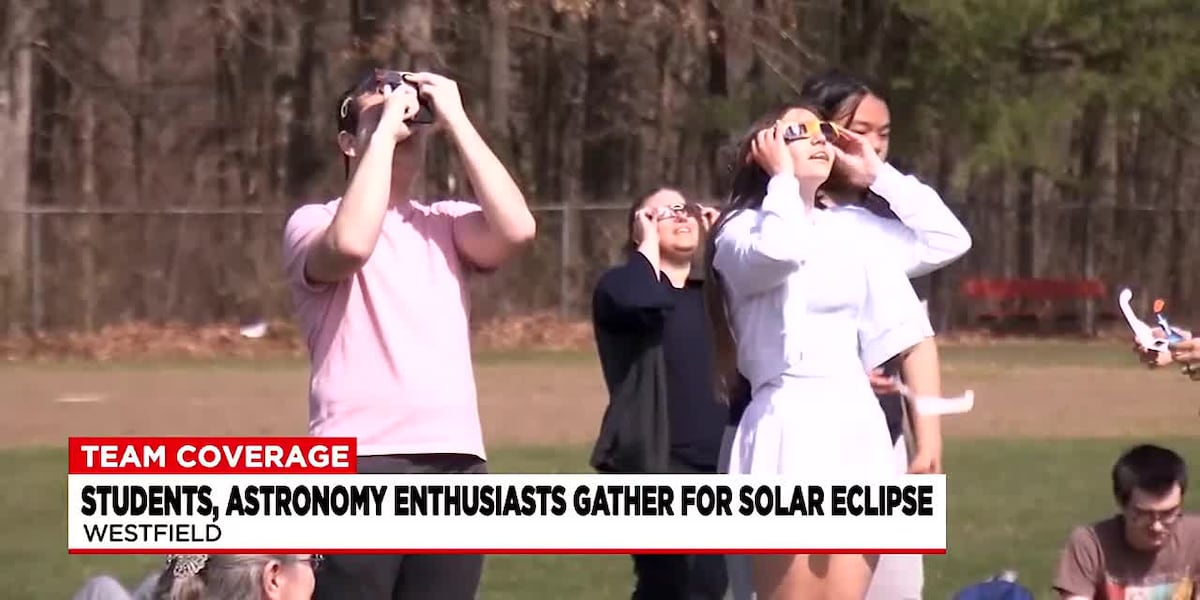 Students, astronomy enthusiasts gather in Westfield for eclipse