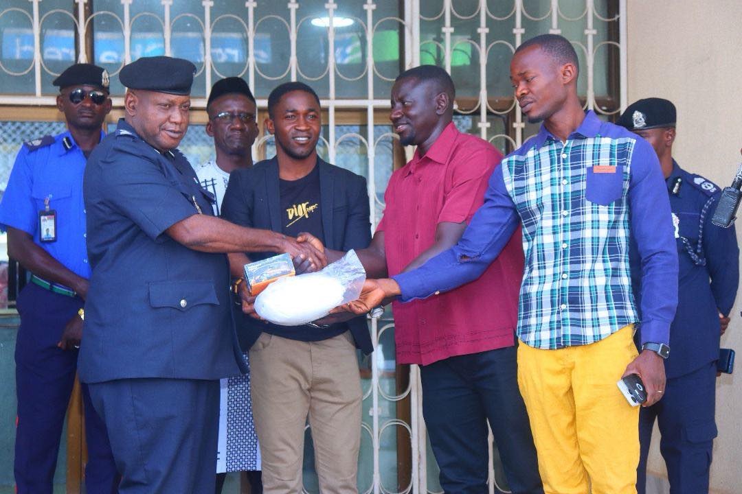 Gambian Guardian Intelligence Donates Security Gadgets to GPF –