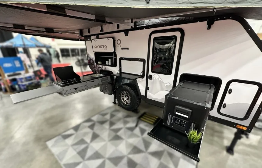 G12 Outdoor Galley