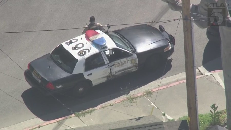 Authorities chase down driver who allegedly struck deputy, car with van