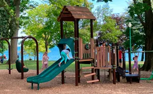 Three-Year-Old Goes Missing In A Huge Play Place, Mom Finds Her Within Minutes By Utilizing A Technique She Learned On TikTok Three-Year-Old Goes Missing In A Huge Play Place, Mom Finds Her Within Minutes By Utilizing A Technique She Learned On TikTok