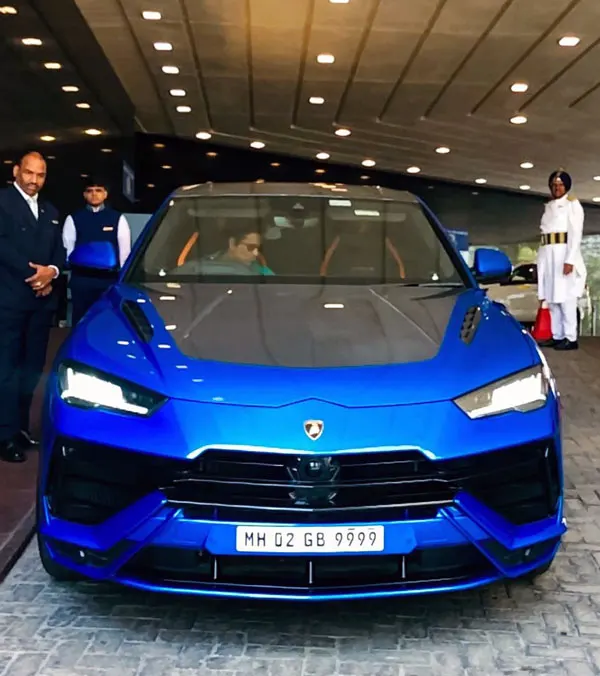Sachin Tendulkar Spotted In Lamborghini Urus