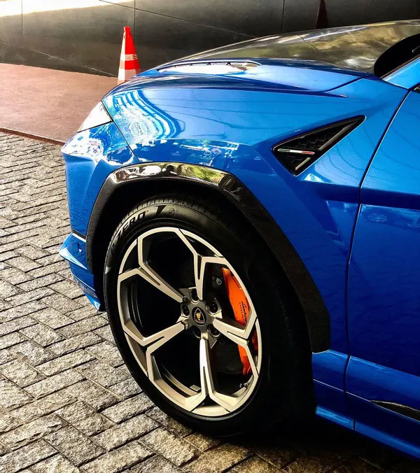 Sachin Tendulkar Spotted In Lamborghini Urus Sachin Tendulkar Spotted In Lamborghini Urus