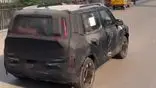 टेस्टिंग के दौरान फिर दिखीं Kia Clavis की झलक, जल्द होगी लाॅन्च, जानें क्या है इस कार में खास?