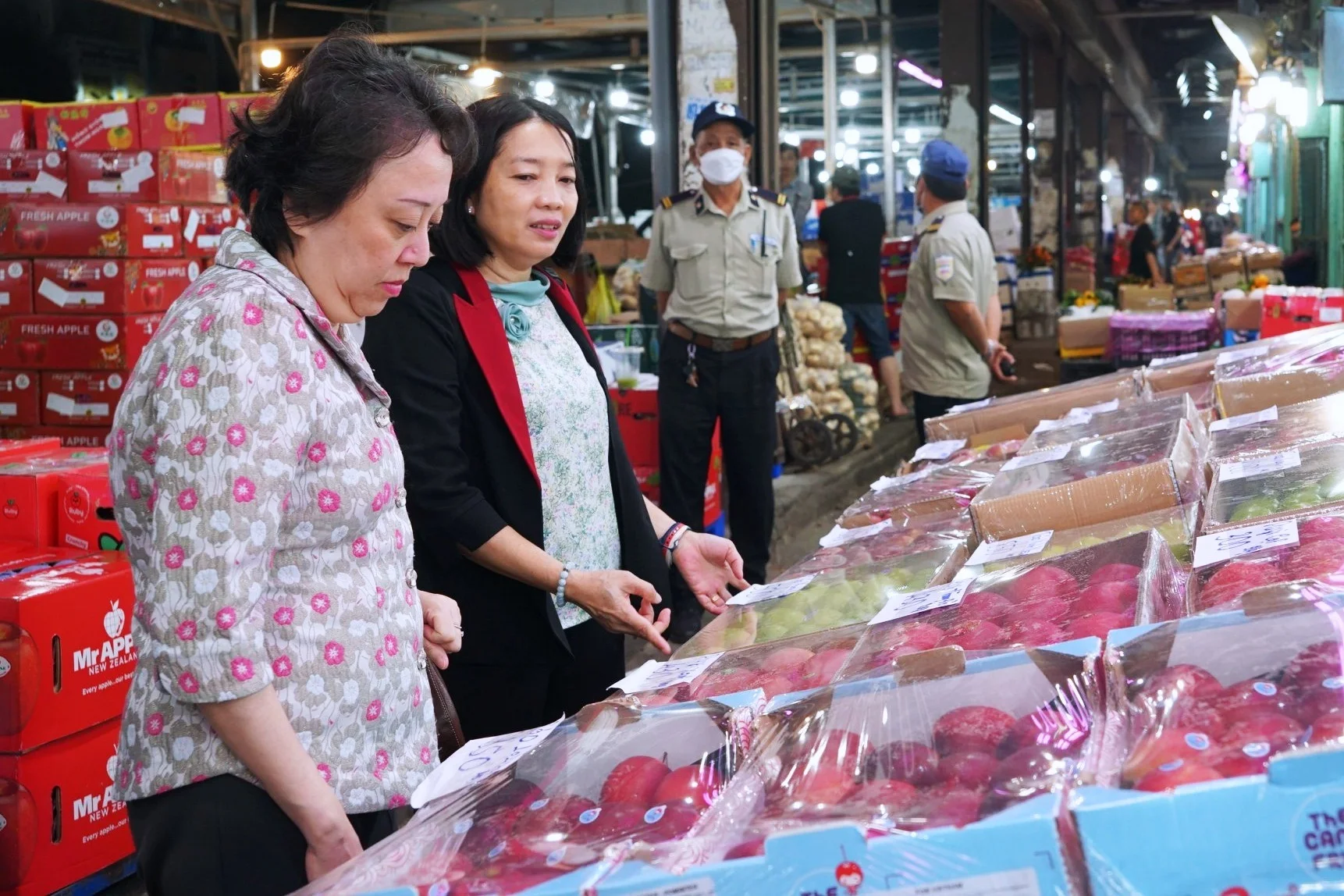 Sushi để qua đêm bán cho học sinh: Rất đáng báo động - 12