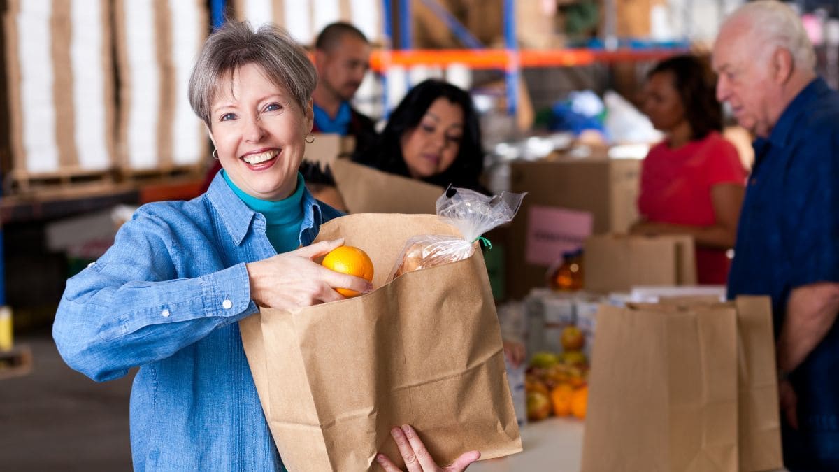 April SNAP Food Stamps check calendar runs out in some states – Find out when you get your money