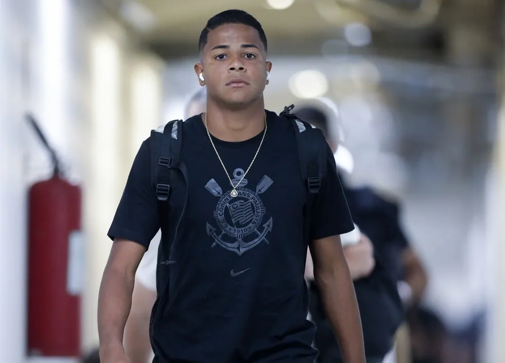 Wesley antes de São Bernardo x Corinthians — Foto: Rodrigo Coca/Ag Corinthians
