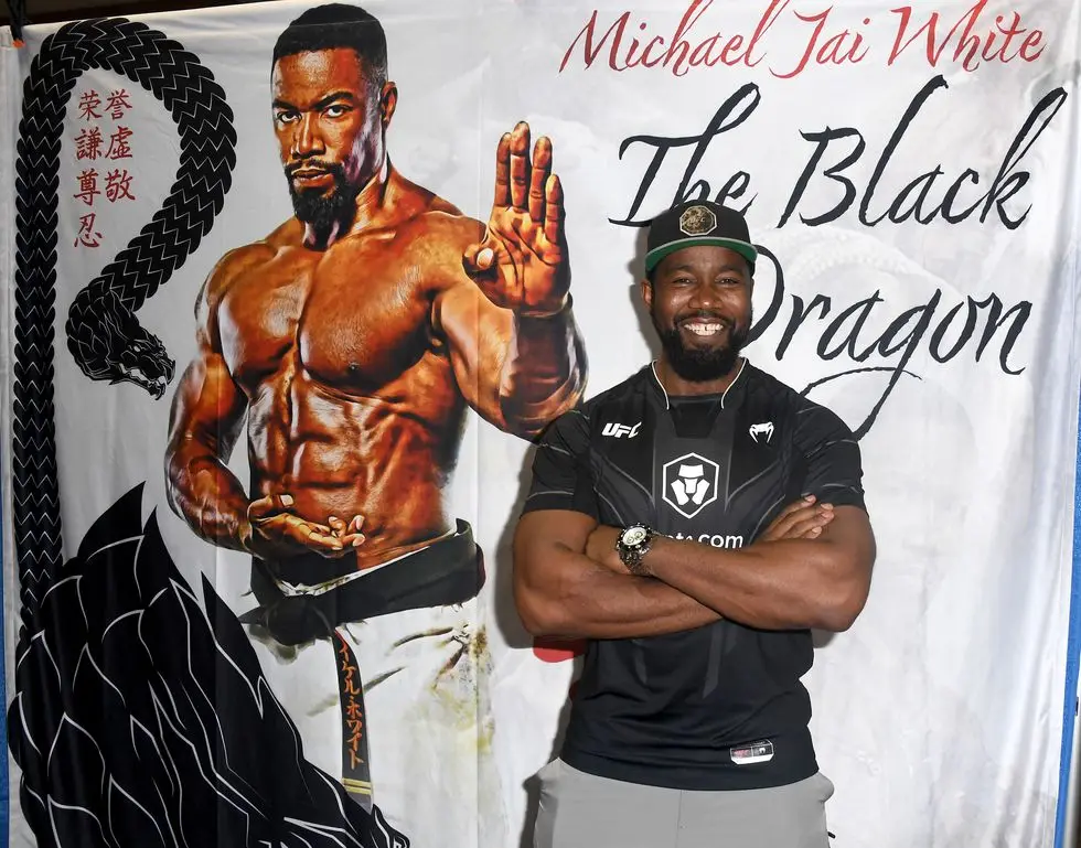 glendale, california august 05 michael jai white attends the 17th annual dragonfest expo held at glendale civic auditorium on august 05, 2023 in glendale, california photo by albert l ortegagetty images