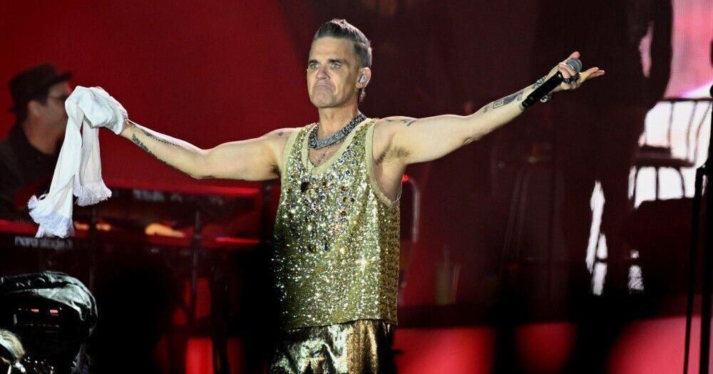 Robbie Williams quit Twitter because it would have ‘ruined’ his career
