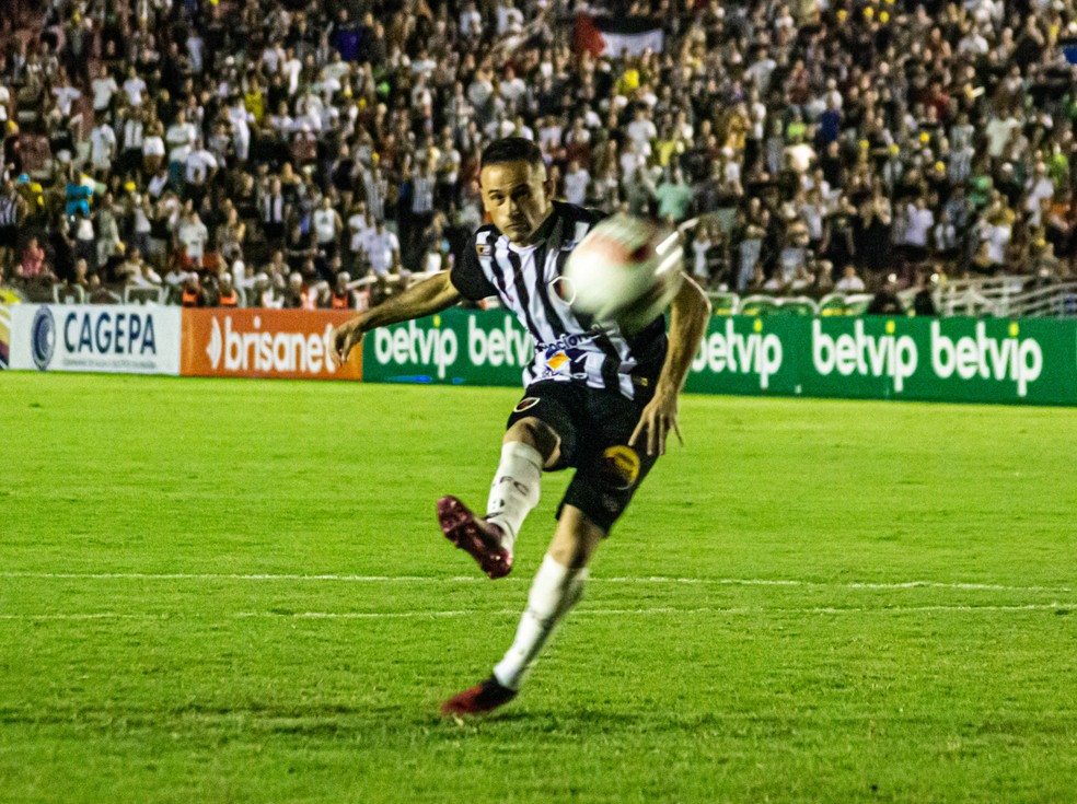 Após vice do Paraibano 2024 pelo Botafogo-PB, Pipico publica carta: “Futebol é mais que troféus”