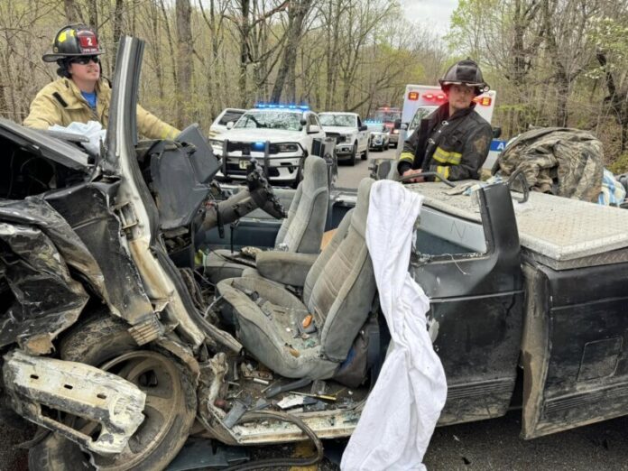 Head-on Car Crash Injures One in Maury County