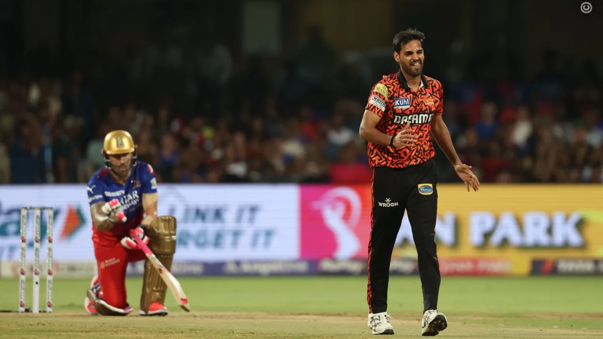 RCB vs SRH Live: रॉयल चैलेंजर्स को लगा छठा झटका, महिपाल लोमरोर लौटे पवेलियन