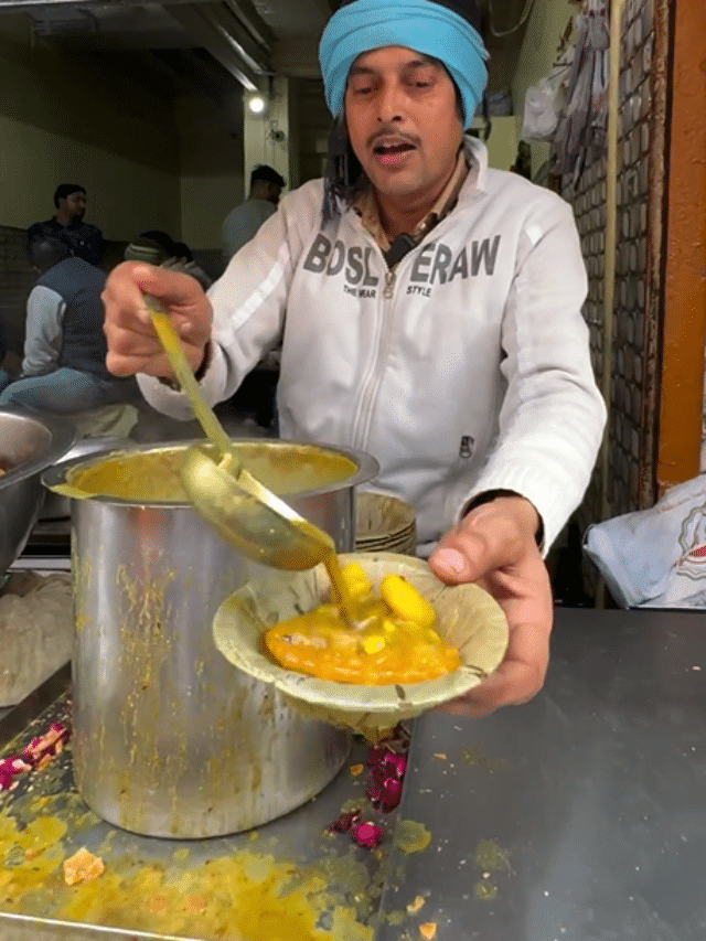 ये क्या जहर बना दिया! अजीबोगरीब रेसिपी देख भड़के लोग-VIDEO