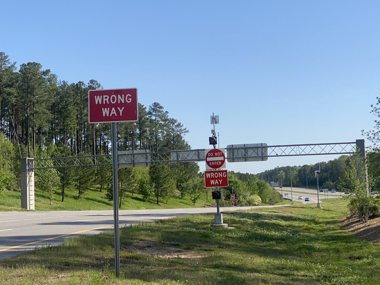 What technology does North Carolina use to track and prevent wrong-way crashes