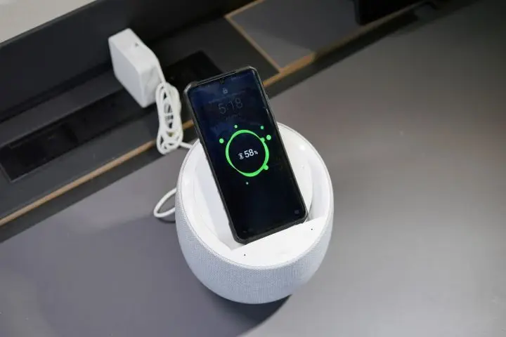 Belkin SoundForm Elite Hi-Fi wireless charging