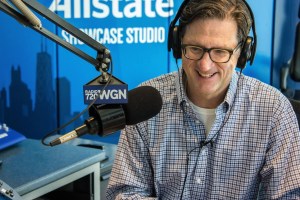 What is the economic impact of travel and tourism in Illinois?