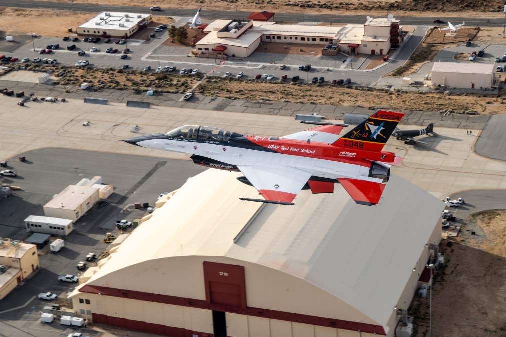 Pentagon takes AI dogfighting to next level in real-world flight tests against human F-16 pilot